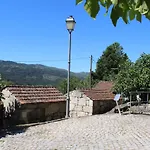 Casas Velhas * Santo Aleixo de Além Tamega
