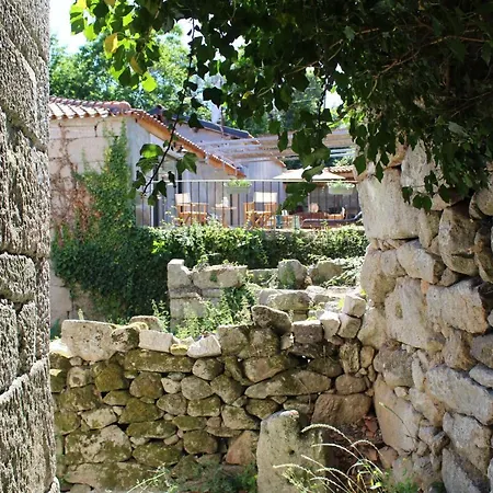 Casas Velhas *
