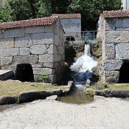 Casas Velhas * Santo Aleixo de Além Tamega